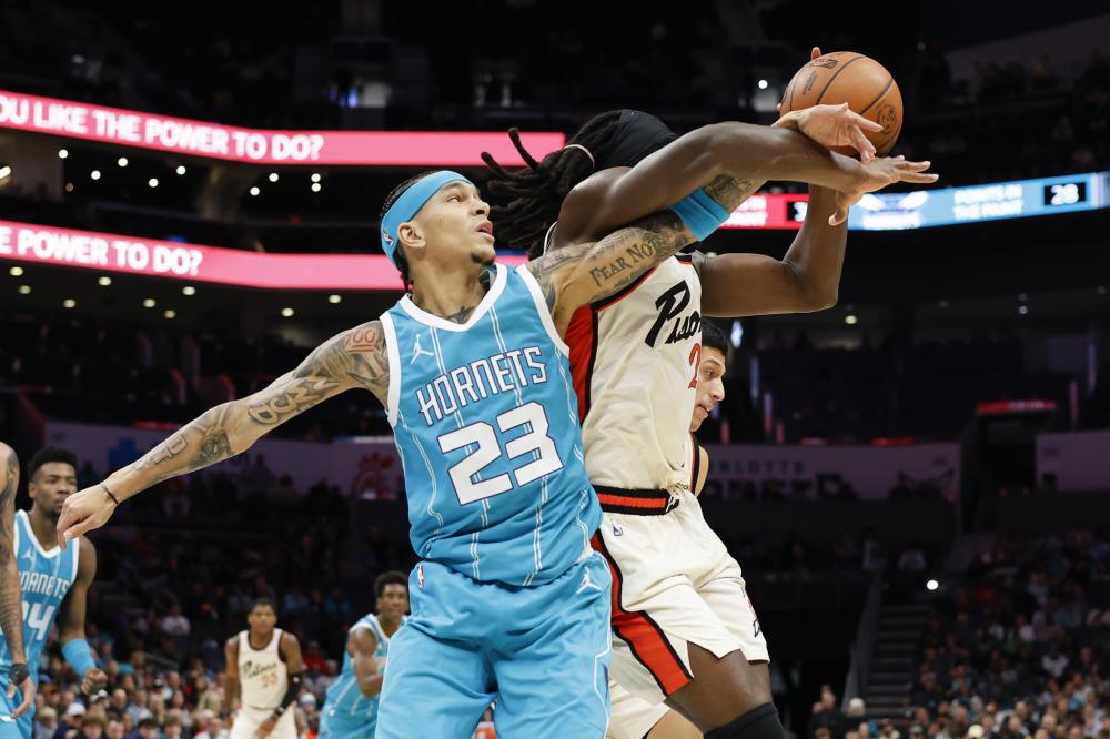 曾凡博的三 曾凡博的三