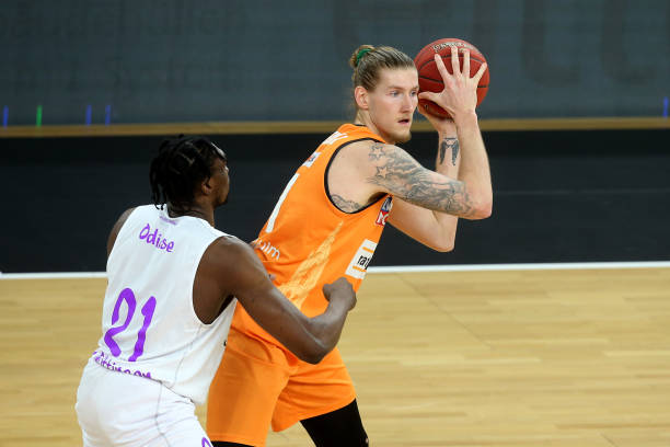 此次退出联 此次退出联