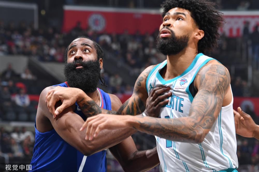 着力于中场 着力于中场